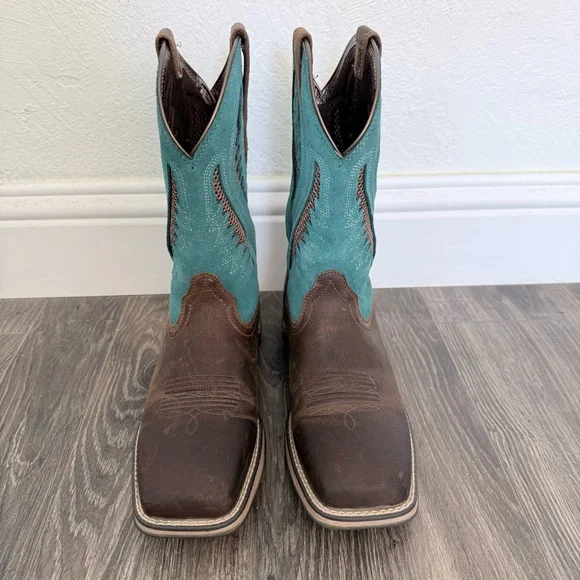 Ariat Women’s Western Cowboy Boots | Size 9B | Like New - Picture 2 of 5